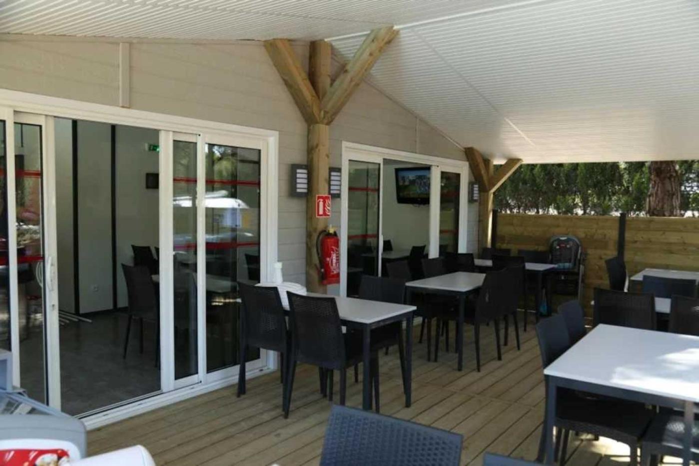 Camping 3 Etoiles - Piscine - Ccbb0Gd Bizanet Exterior photo
